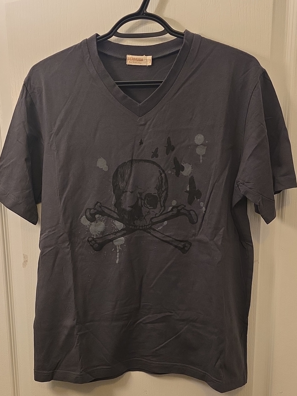 Mens Black V-Neck Skull Graphic T-Shirt